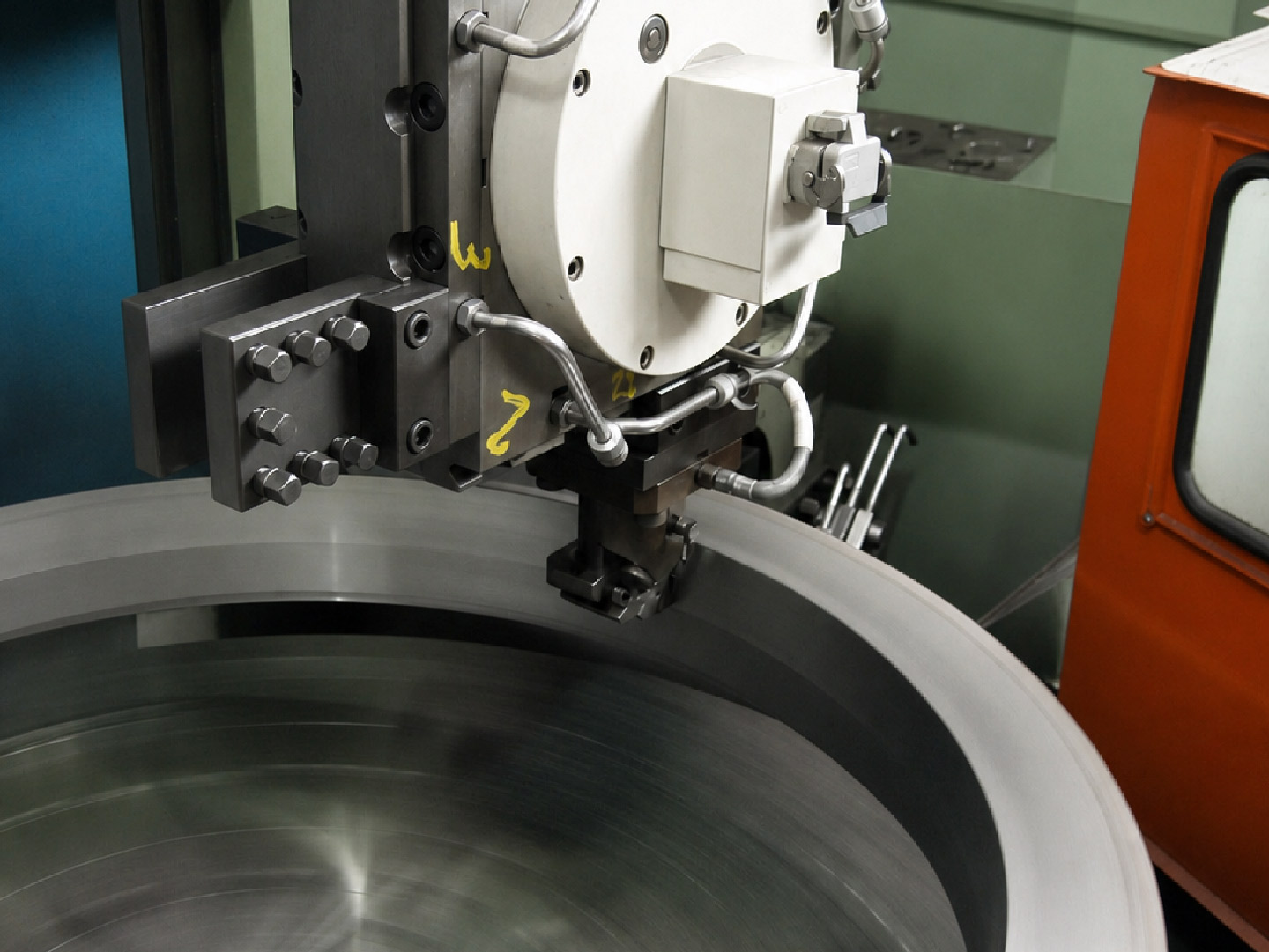 lavorazioni meccaniche di precisione e strutture metalliche